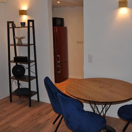 Appartement Stadtnaher Heller Souterrain à Oldenbourg Extérieur photo